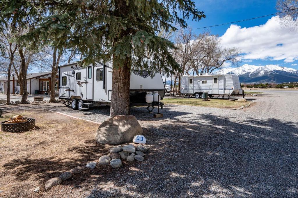 Snowy Peaks Rv Park Hotel บูเอโนวิสตา ห้อง รูปภาพ