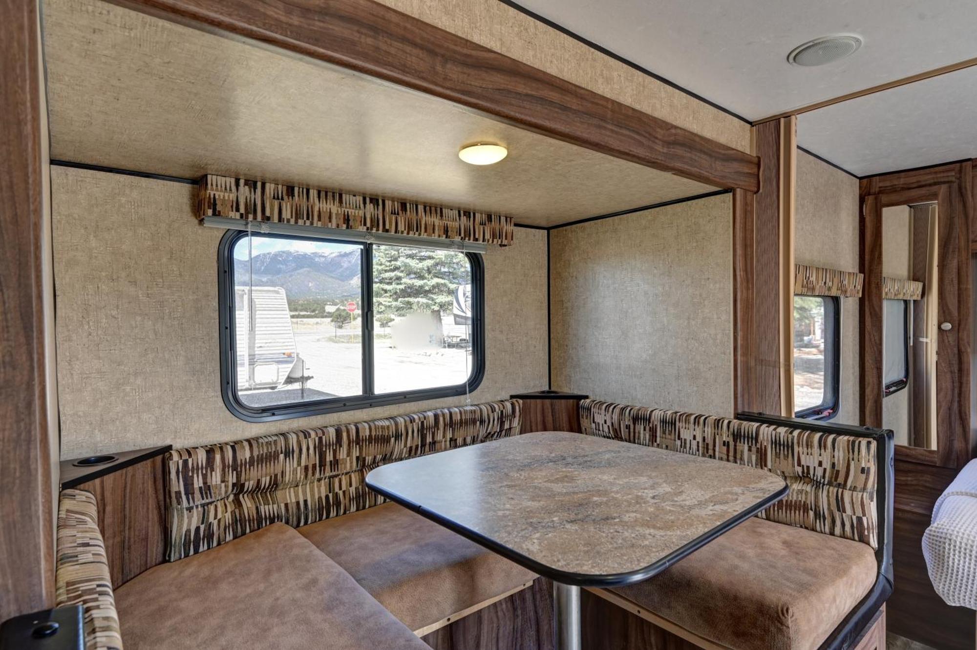 Snowy Peaks Rv Park Hotel บูเอโนวิสตา ภายนอก รูปภาพ