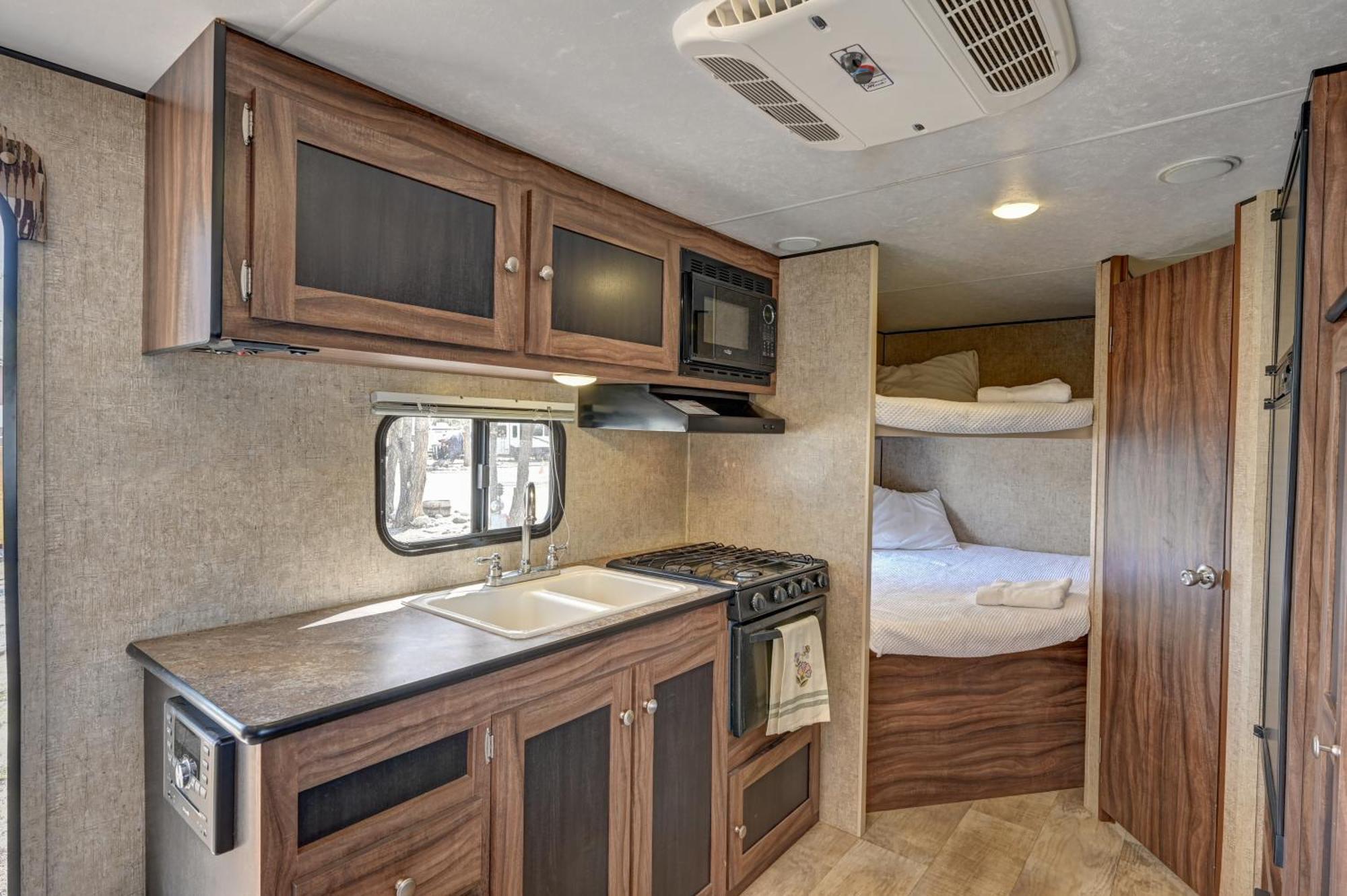 Snowy Peaks Rv Park Hotel บูเอโนวิสตา ภายนอก รูปภาพ